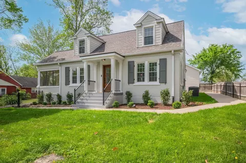 Exterior - 404 Murrell St, Dickson, TN 37055 photo 10 of 13