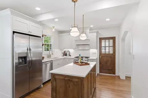 Kitchen - 404 Murrell St, Dickson, TN 37055 photo 3 of 7