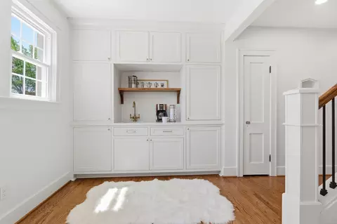 Entry Way - 404 Murrell St, Dickson, TN 37055 photo 1 of 7