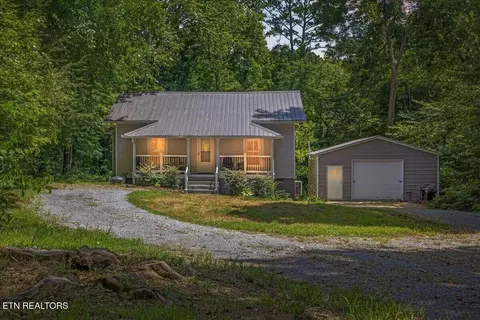795 Athens Pike, Etowah, TN 37331