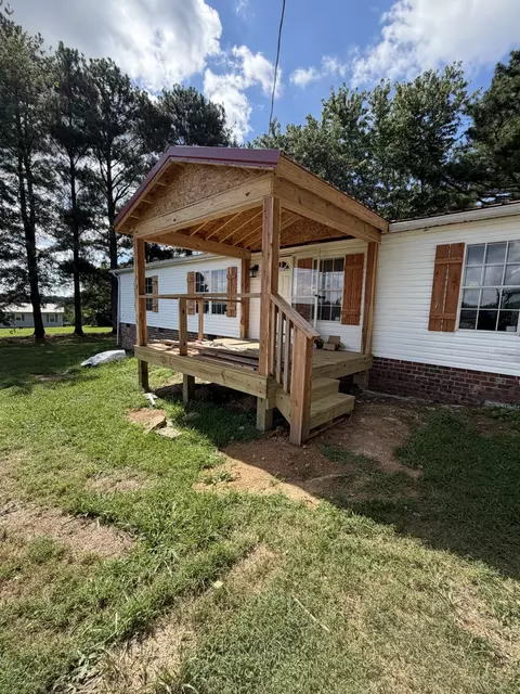 895 Harve Brown Rd, Bethpage, TN 37022