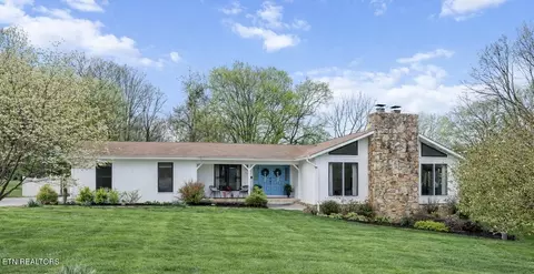 2219 Canterbury Cir, Maryville, TN 37803