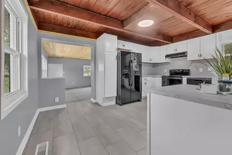 448 Appleton Dr, Clarksville, TN 37042