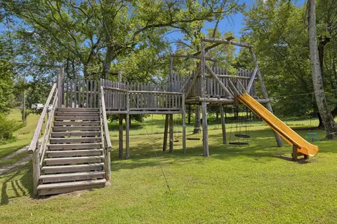 Exterior - 2300 Lee Rd, Spring Hill, TN 37174 photo 17 of 20