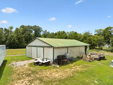 Exterior - 2300 Lee Rd, Spring Hill, TN 37174 photo 8 of 20