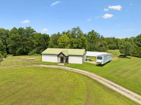 Exterior - 2300 Lee Rd, Spring Hill, TN 37174 photo 7 of 20