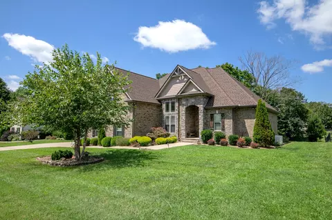 1134 Kingston Ln, Greenbrier, TN 37073