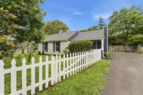 118 Orchard Valley Cir, Hendersonville, TN 37075