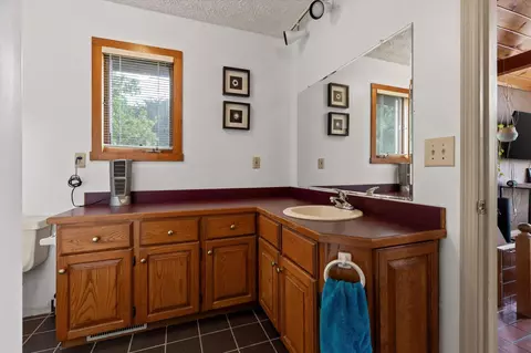 Bath - 1434 Window Rock Rd, Dunlap, TN 37327 photo 1 of 1