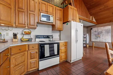 Kitchen - 1434 Window Rock Rd, Dunlap, TN 37327 photo 3 of 4
