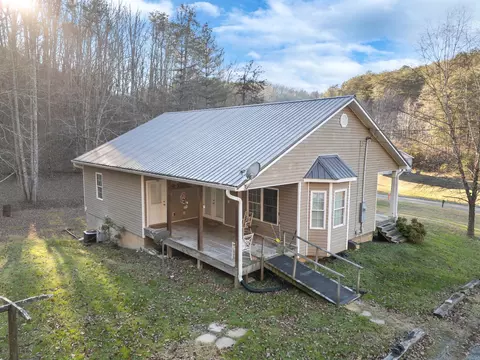 863 Owl Hollow Rd, Mc Donald, TN 37353