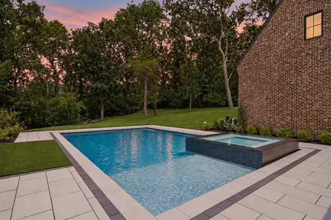 4520 Shys Hill Rd, Nashville, TN 37215