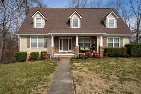 431 Golden Oaks Dr, Hixson, TN 37343