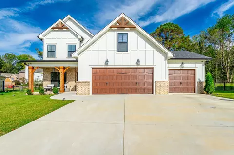 677 Sliding Home, Chattanooga, TN 37421