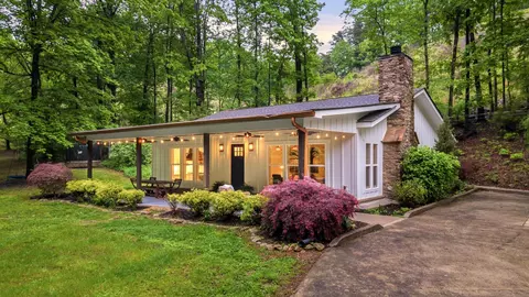 1203 Ogrady Dr, Chattanooga, TN 37419