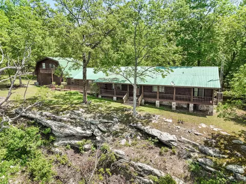 370 Blackburn Rd, Pikeville, TN 37367