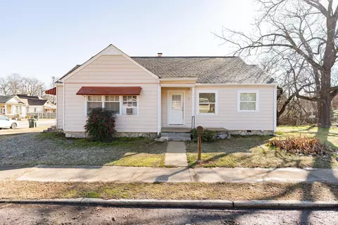 2200 Chamberlain Ave, Chattanooga, TN 37404