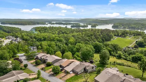 5922 Rainbow Springs Dr, Chattanooga, TN 37416