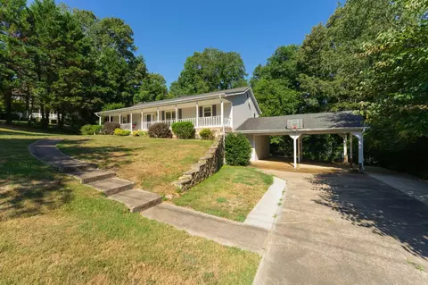 7105 Ridgestone Dr, Ooltewah, TN 37363