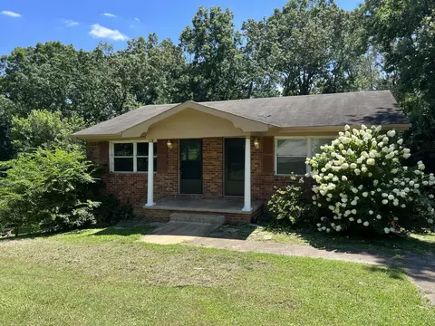 5056 Shoals Ln, Chattanooga, TN 37416