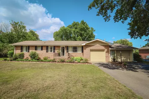 74 Janet Dr, Rossville, GA 30741