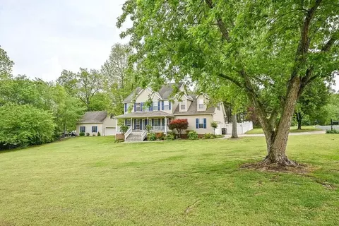 192 English Oaks Dr NE, Cleveland, TN 37323