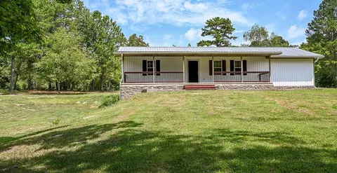 146 Rose Cir, Old Fort, TN 37362