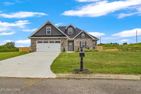240 Lakeside Meadows Cir, Madisonville, TN 37354