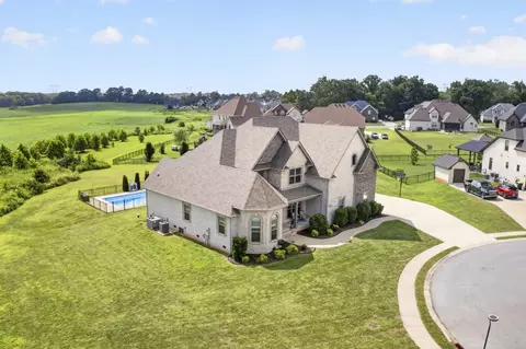 482 Archie Ct, Clarksville, TN 37043