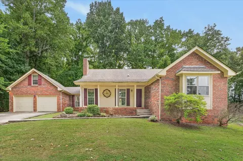 135 Lynx Dr, Clarksville, TN 37042