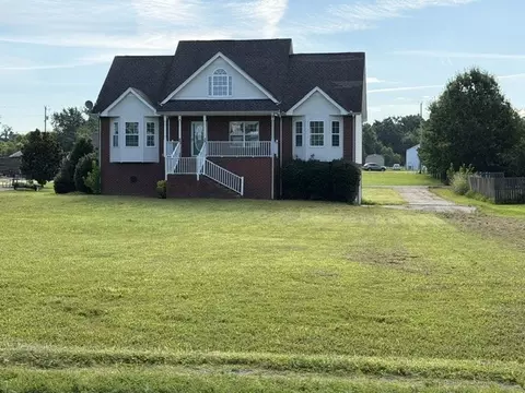5259 E Robertson Rd, Cross Plains, TN 37049