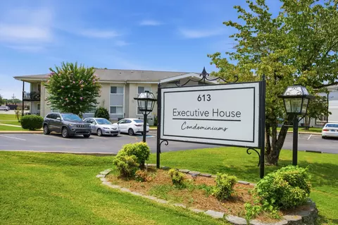 613 Hillsboro Rd #C16, Franklin, TN 37064