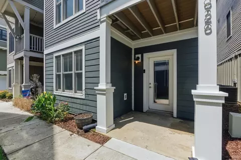 926 Landings Dr, Chattanooga, TN 37402