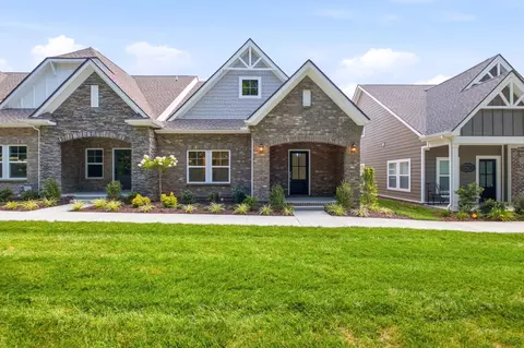 734 Coburg St, Gallatin, TN 37066