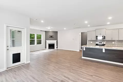 Living - 2924 Eckersley Dr, Murfreesboro, TN 37128 photo 7 of 7