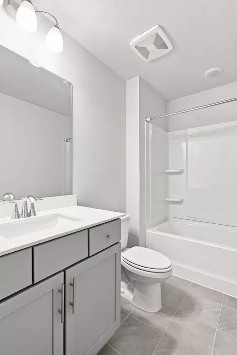 Bath - 2924 Eckersley Dr, Murfreesboro, TN 37128 photo 10 of 10