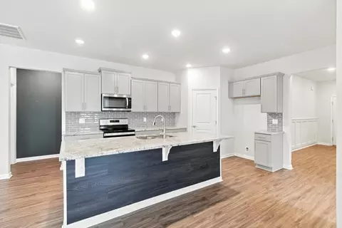 Kitchen - 2924 Eckersley Dr, Murfreesboro, TN 37128 photo 7 of 7