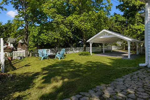 Exterior - 209 Murrell St, Dickson, TN 37055 photo 6 of 6