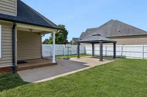 Exterior - 1817 Splash Pl, Murfreesboro, TN 37130 photo 5 of 10