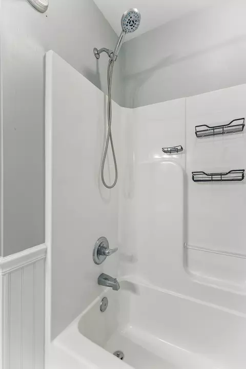 Bath - 1817 Splash Pl, Murfreesboro, TN 37130 photo 8 of 8
