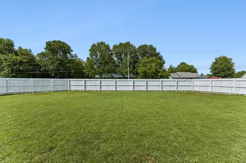 Exterior - 1817 Splash Pl, Murfreesboro, TN 37130 photo 8 of 10