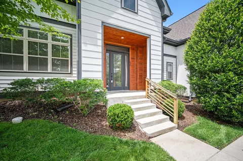 635 Nashua Ln, Nashville, TN 37209