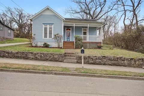 407 W 12th St, Columbia, TN 38401