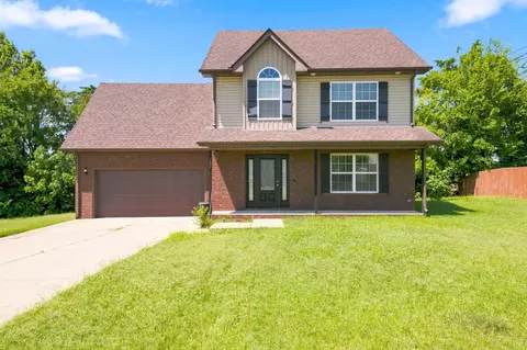 121 Pledge Ct, La Vergne, TN 37086