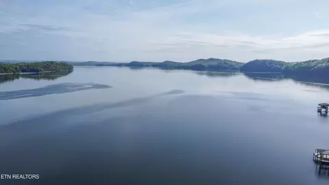 1400 Indian Shadows Dr, Ten Mile, TN 37880