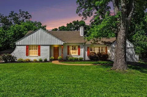 1207 Kenwood Dr, Nashville, TN 37216