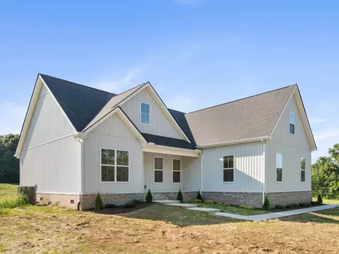 Exterior - 235 Loss Crouch Rd, Morrison, TN 37357 photo 2 of 8