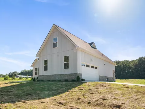 Exterior - 235 Loss Crouch Rd, Morrison, TN 37357 photo 3 of 8