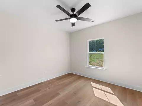 Bedroom - 235 Loss Crouch Rd, Morrison, TN 37357 photo 4 of 6