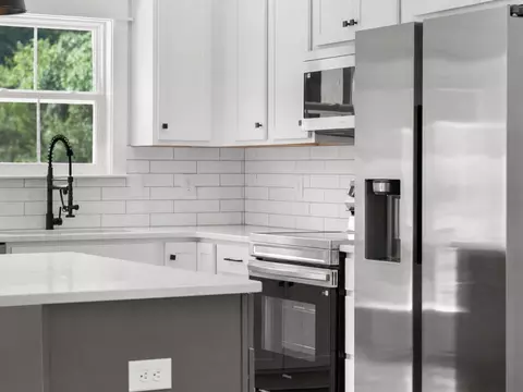 Kitchen - 235 Loss Crouch Rd, Morrison, TN 37357 photo 4 of 4